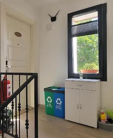 Picasso Gazde/Camere de închiriat *