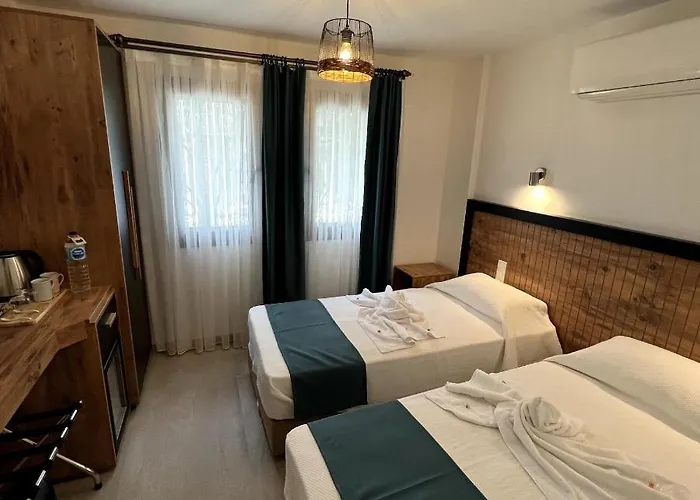 Picasso בית אירוח Çeşme