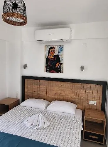 Picasso בית אירוח Çeşme